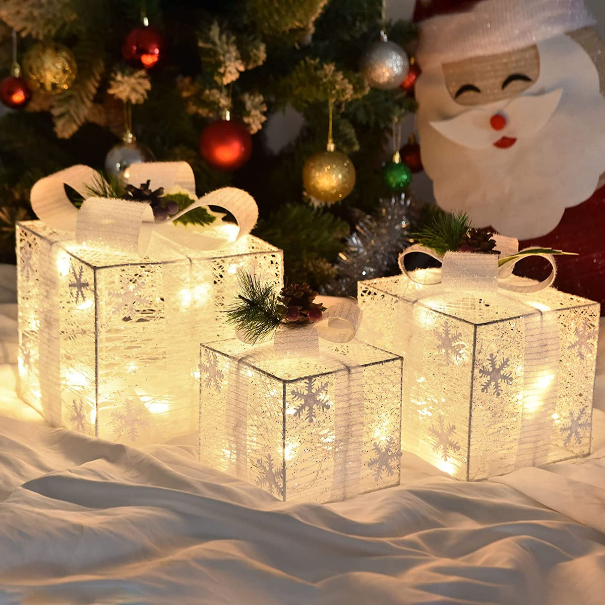 Lighted Gift Boxes, Set of 3 Christmas Decorations, Light up Ornaments, Warm White LED with Bows for Indoor Party Holiday, Snow Decor